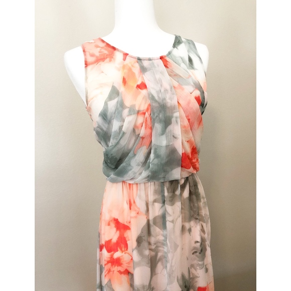 Vince Camuto pleated floral dress - Picture 2 of 6